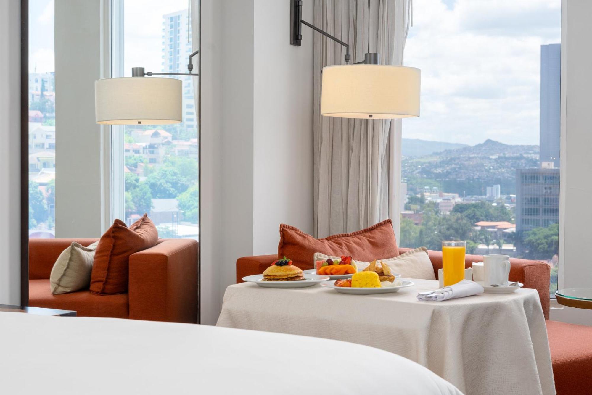 Intercontinental Tegucigalpa At Multiplaza Mall By Ihg Bagian luar foto