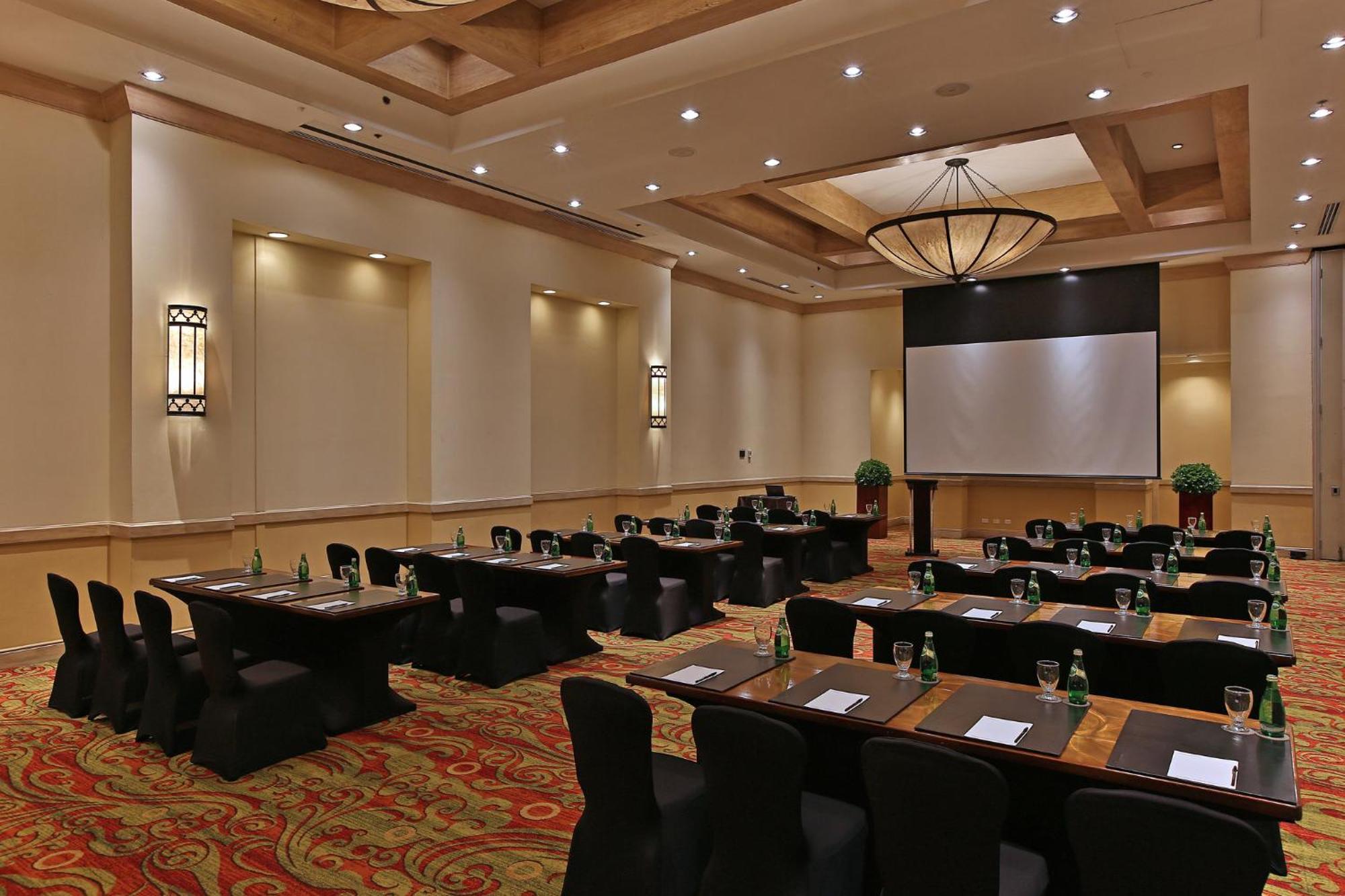 Intercontinental Tegucigalpa At Multiplaza Mall By Ihg Bagian luar foto
